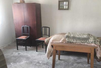 Casă cu 3 camere în Chiochiș
