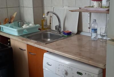 Garsonieră semidecomandată în Tractorul