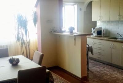 Apartament cu 4 camere în Central - 2