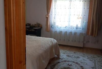 Casă individuală cu 5 camere cu Teren 161 Mp în P-ța Muncii - 2