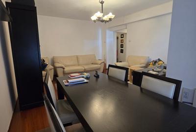 Apartament cu 3 camere decomandat în Drumul Sării - 3