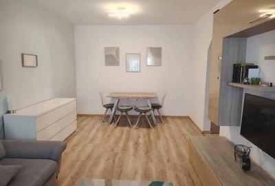 Apartament cu 3 camere în Apărătorii Patriei