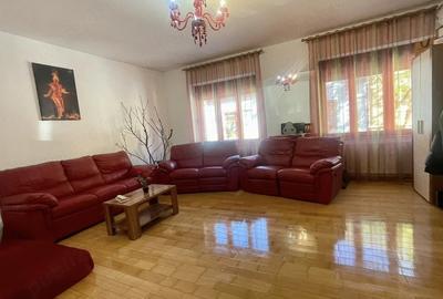 Casă cu Teren 760 Mp în Central - 3