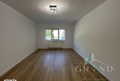Apartament cu 3 camere decomandat în Zorilor