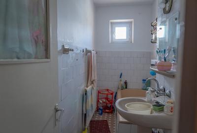 Apartament cu 3 camere decomandat, mobilat în Moinești - 14