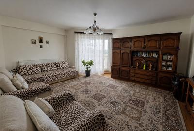 Apartament cu 2 camere decomandat în Popa Șapcă