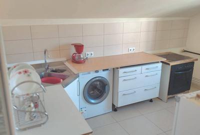 Apartament cu 3 camere decomandat în Crâng - 1