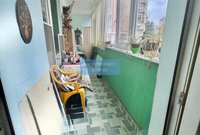 Apartament cu 3 camere decomandat în Central - 6