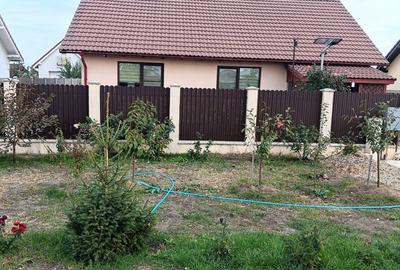 Casă cu 3 camere cu Teren 700 Mp în Central