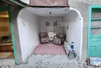 Casă cu 2 camere cu Teren 1110 Mp în Bezdead - 3