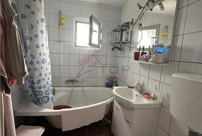 Apartament cu 3 camere decomandat în Frumoasa - 5