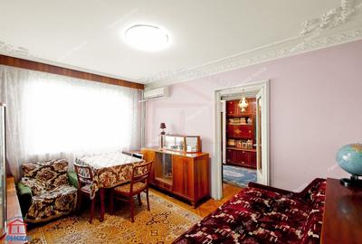 Apartament cu 3 camere semidecomandat în Micro 19 - 2
