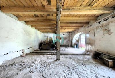 Casă individuală cu 12 camere cu Canalizare în Ultracentral - 22