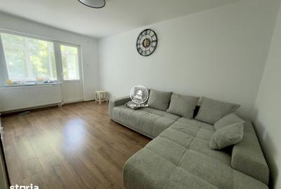Apartament cu 3 camere decomandat în Tătărași