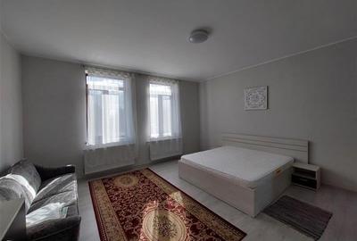 Casă individuală cu 7 camere cu Canalizare în Central - 9