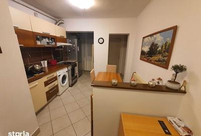 Apartament cu 2 camere decomandat în Libertății