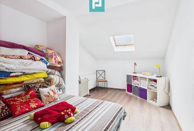 Casă cu 5 camere cu Teren 484 Mp în Central - 2