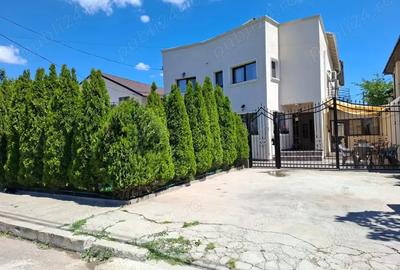 Casă cu 6 camere în Eforie - 2