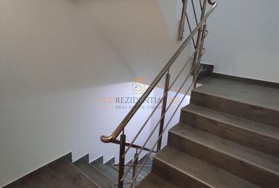 Casă cu 6 camere cu Teren 450 Mp în Dristor