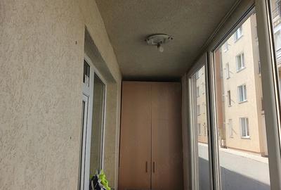 Apartament cu 2 camere decomandat în Florești