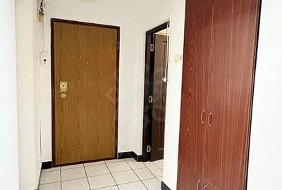 Apartament cu 3 camere decomandat în Central - 4