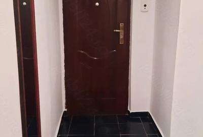Garsonieră semidecomandată în Central