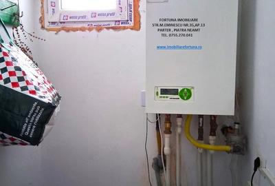 Casă cu Teren 801 Mp în Est