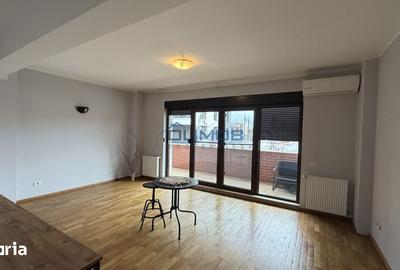 Apartament cu 3 camere decomandat în Nord