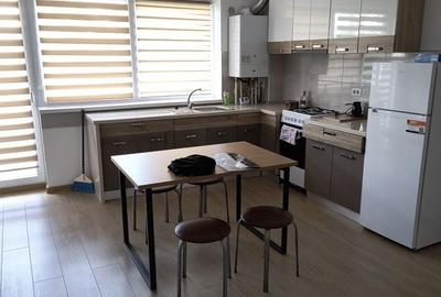 Apartament cu 2 camere semidecomandat în Sânpetru