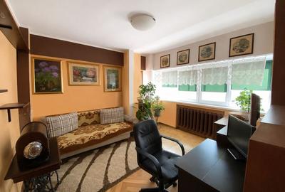 Apartament cu 4 camere decomandat, mobilat în Simion Bărnuțiu - 9