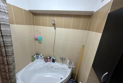 Apartament cu 3 camere decomandat în Tătărași - 8