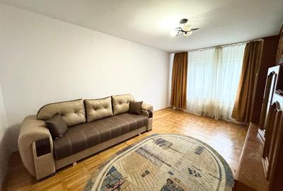 Apartament cu 2 camere decomandat în Nicolina