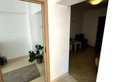 Apartament cu 4 camere decomandat în Centrul Civic