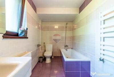 Casă cu 7 camere cu Teren 850 Mp în Corbeanca