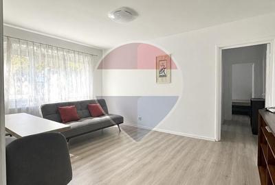 Apartament cu 3 camere semidecomandat în Bucovina