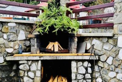 Casă individuală cu 10 camere cu Canalizare în Bușteni - 13