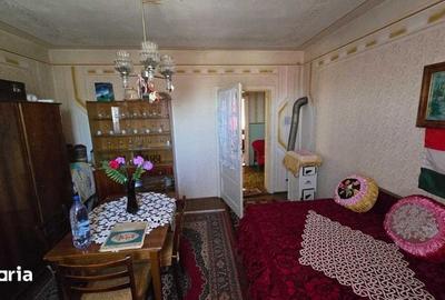 Casă cu 4 camere cu Teren 100 Mp în Central - 3