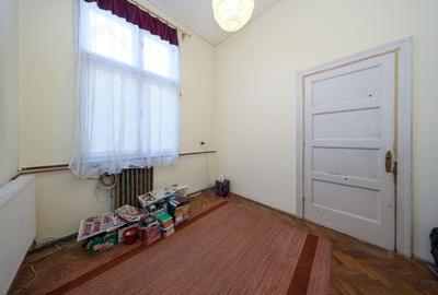Apartament cu 3 camere decomandat în Centrul Istoric - 11