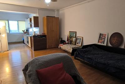 Apartament cu 2 camere semidecomandat în Calea Turzii - 1