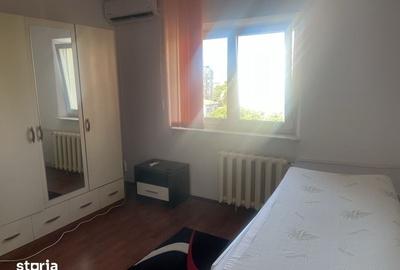 Apartament cu 4 camere decomandat în Rahova