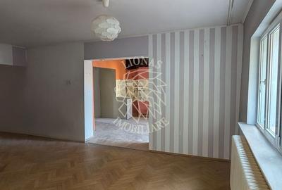 Apartament cu 2 camere decomandat în Central - 2