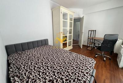 Apartament cu 4 camere semidecomandat în Zorilor