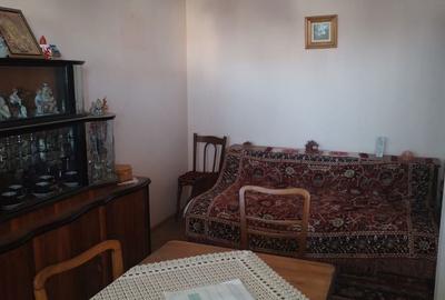 Apartament cu 3 camere decomandat în Central - 2