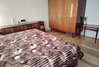 Apartament cu 2 camere decomandat în 1 Decembrie - 2