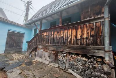 Casă cu 3 camere cu Teren 767 Mp în Poiana Sibiului