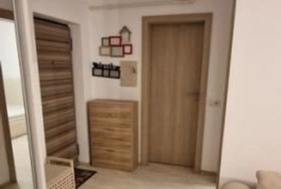 Apartament cu 2 camere semidecomandat, mobilat în Rahova