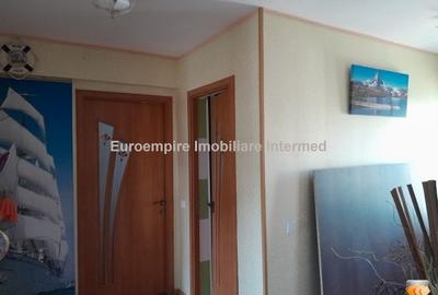 Casă cu 5 camere cu Teren 1000 Mp în Agigea - 9