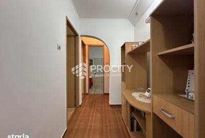 Apartament cu 3 camere decomandat în Canta - 5