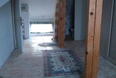 Casă cu 4 camere în Cocorăștii Caplii - 13