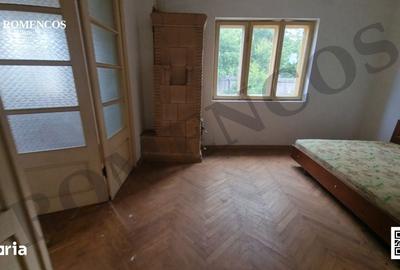 Casă cu 6 camere cu Teren 1334 Mp în Central - 11
